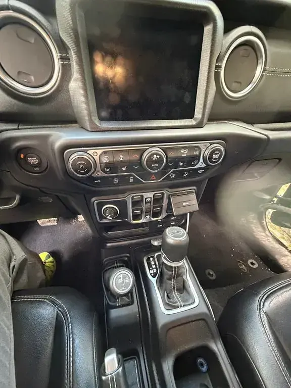 Gebraucht Jeep Wrangler Sahara 200 PS (147 kW) 2019 Schwarz SUV