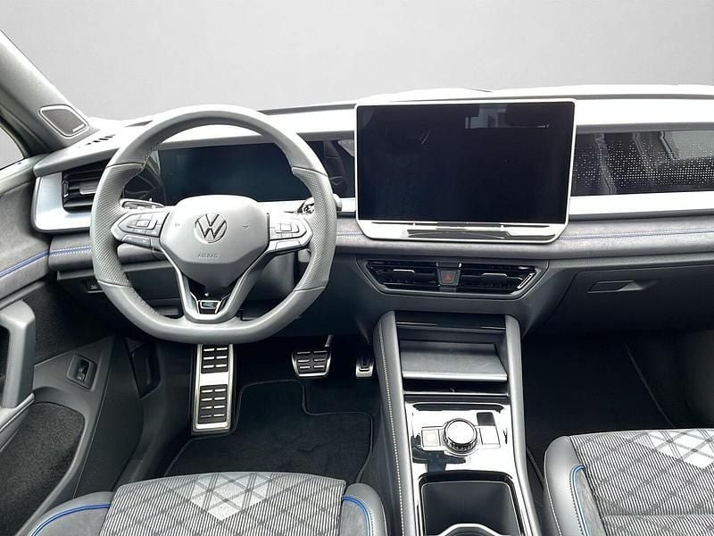 Gebraucht VW Tayron R-line 193 PS (141 kW) 2026 Cipressinogrün metallic (metallic) SUV