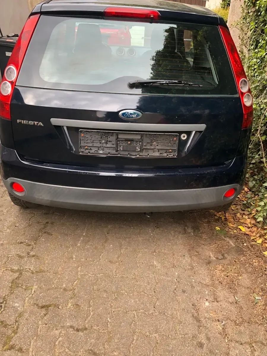 Second-hand Ford Fiesta 60 CP (44 kW) 2007 Negru Hatchback