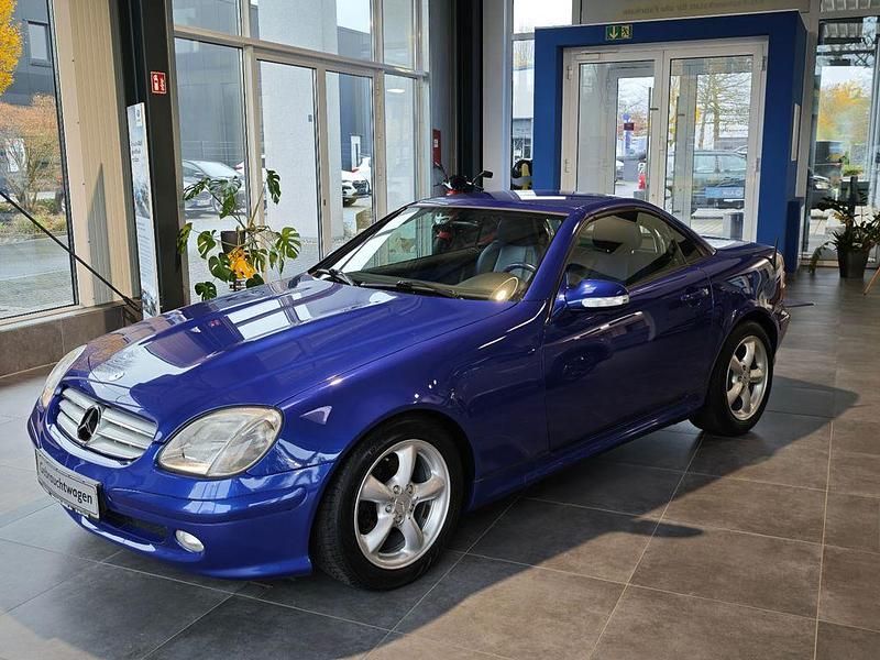 Gebraucht Mercedes SLK200 163 PS (119 kW) 2002 Blau Cabrio