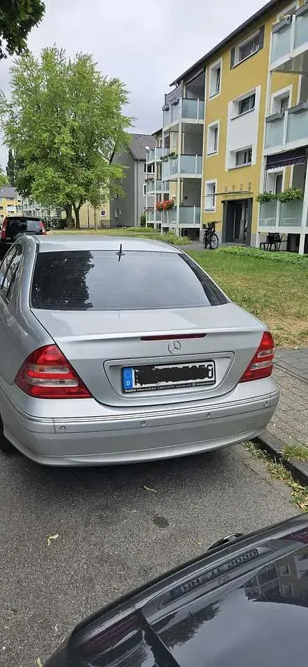 Gebraucht Mercedes C200 163 PS (119 kW) 2004 Silber Limousine
