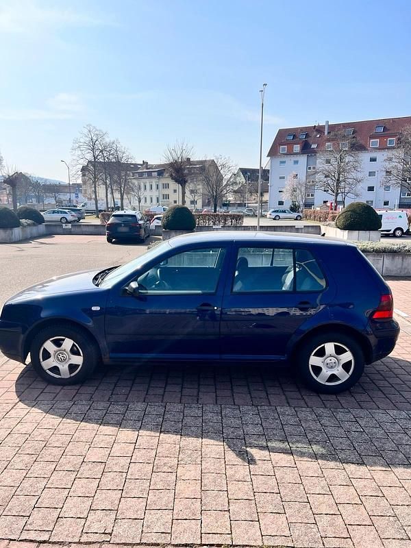 Gebraucht VW Golf IV 101 PS (74 kW) 2001 Grün Kleinwagen