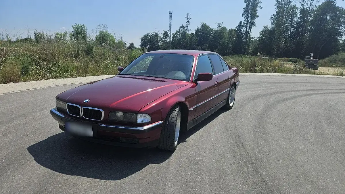 Gebraucht BMW 740 Basis 286 PS (210 kW) 1995 Rot Limousine