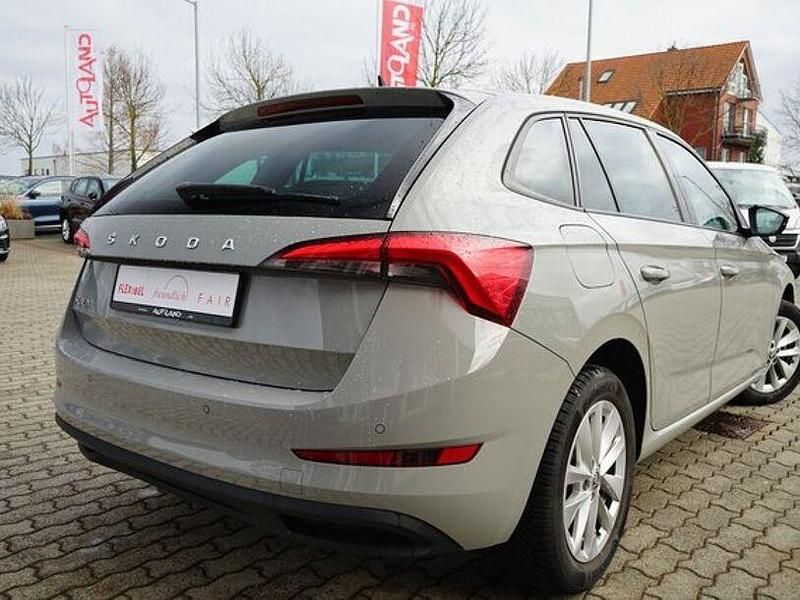Gebraucht Skoda Scala Ambition 110 PS (80 kW) 2023 Grau Kleinwagen
