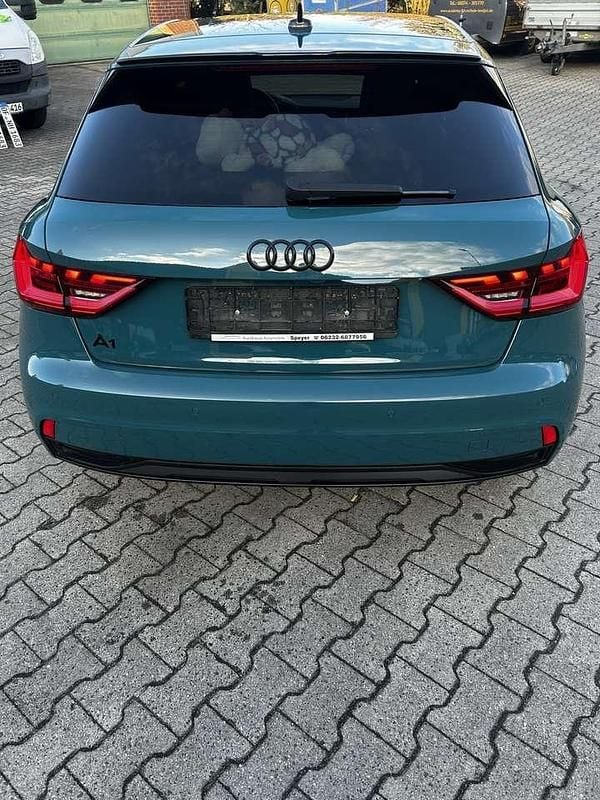 Gebraucht Audi A1 Advanced 116 PS (85 kW) 2020 Grün SUV