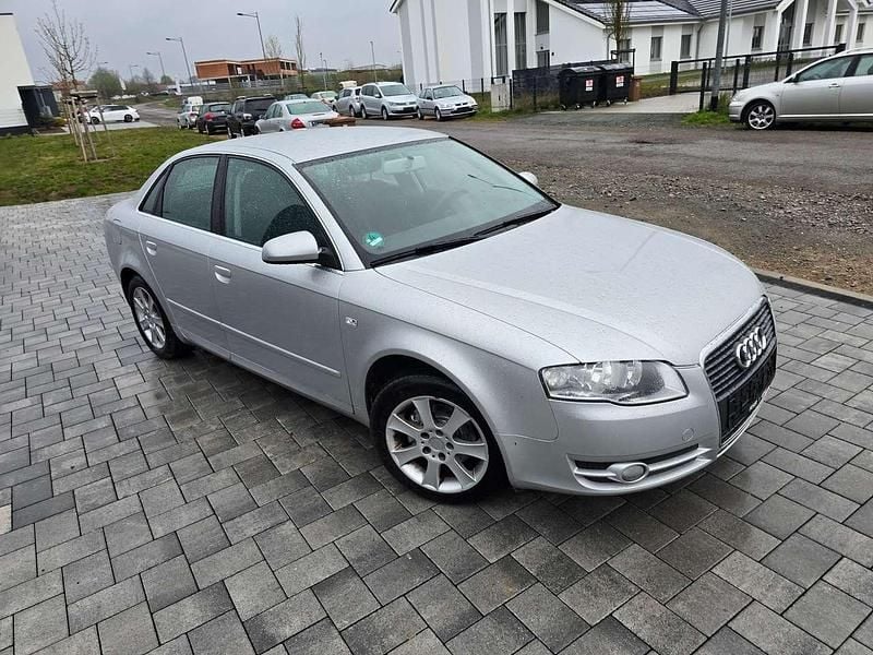 Gebraucht Audi A4 102 PS (75 kW) 2007 Lichtsilber metallic Limousine