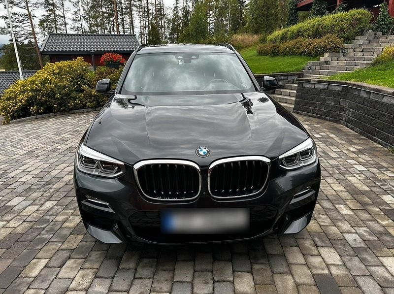 Grau Gebraucht 2018 BMW X3 Advantage SUV | 21.000 € (Superpreis) - Bild 1/4
