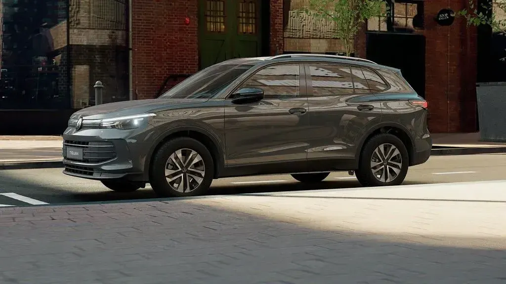 Neu VW Tiguan Life 150 PS (110 kW) 2026 Grau SUV