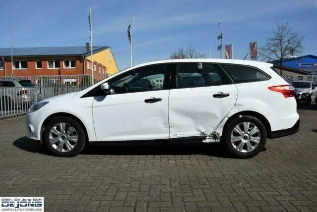 Gebraucht Ford Focus Ambiente 101 PS (74 kW) 2014 Weiß