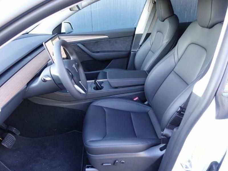 Gebraucht Tesla Model Y Standard Range 255 kW (347 PS) 2022 Weiss SUV