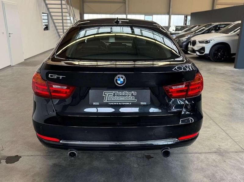 Gebraucht BMW 335 Luxury Line 306 PS (225 kW) 2013 Saphirschwarz Limousine