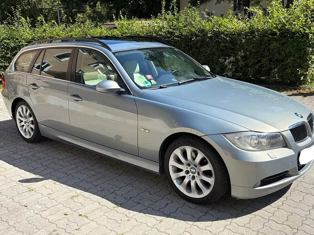 Gebraucht BMW 325 218 PS (160 kW) 2005 Silber Kombi