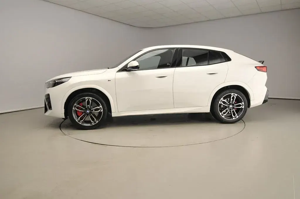 Gebraucht BMW X2 M Sport 170 PS (125 kW) 2025 Weiß SUV