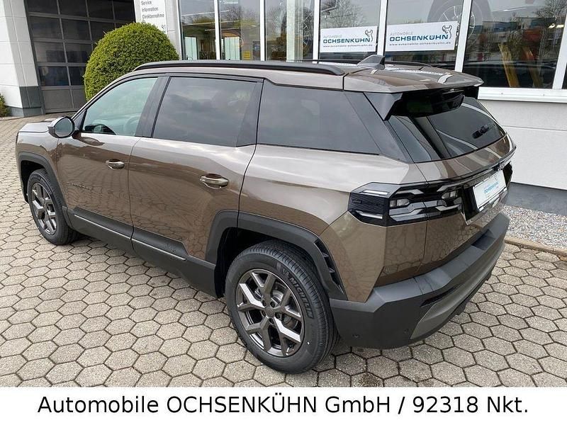 Neu Jeep Compass 145 PS (106 kW) 2026 Braun SUV