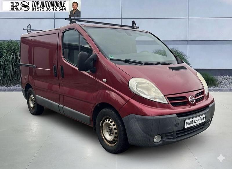 Gebraucht Nissan Primastar 90 PS (66 kW) 2009 Rot Van / Kleinbus