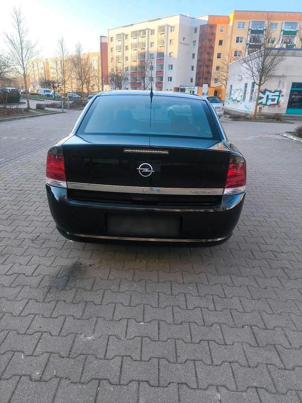 Gebraucht Opel Vectra 147 PS (108 kW) 2009 Schwarz Limousine