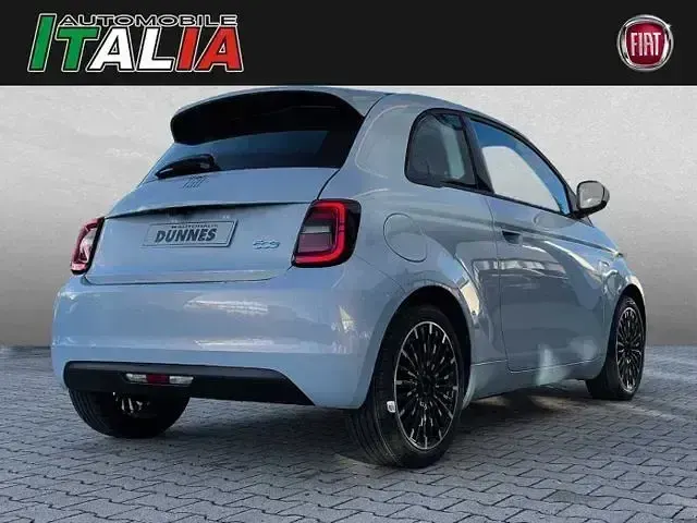 Gebraucht Fiat 500e Icon 85 kW (116 PS) 2023 Blau