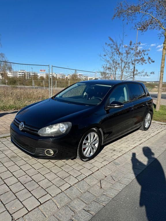 Gebraucht VW Golf VI Style 122 PS (89 kW) 2011 Schwarz Kleinwagen