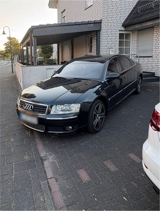 Schwarz Gebraucht 2004 Audi A8 Limousine | 3.000 € - Bild 1/4