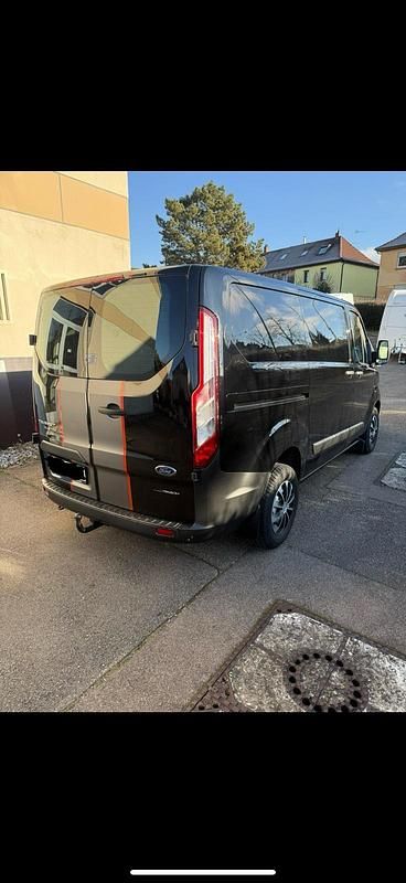 Gebraucht Ford Transit Custom 105 PS (77 kW) 2019 Schwarz Van / Kleinbus
