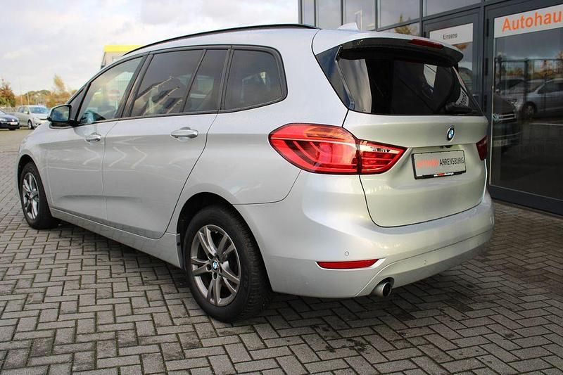 Gebraucht BMW 218 Gran Tourer Advantage 150 PS (110 kW) 2015 Silber Van / Kleinbus