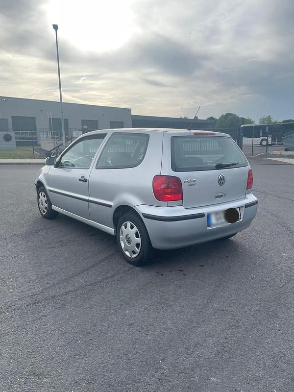 Gebraucht VW Polo 60 PS (44 kW) 2001 Silber Kleinwagen