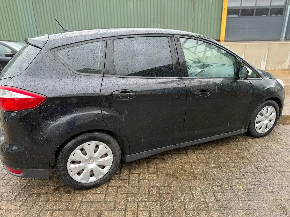 Gebraucht Ford C-MAX 140 PS (102 kW) 2013 Schwarz Van / Kleinbus