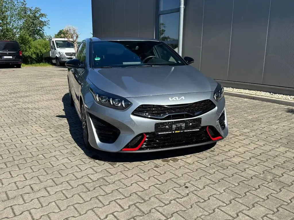 Gebraucht Kia ProCeed 204 PS (150 kW) 2024 Silber Kombi