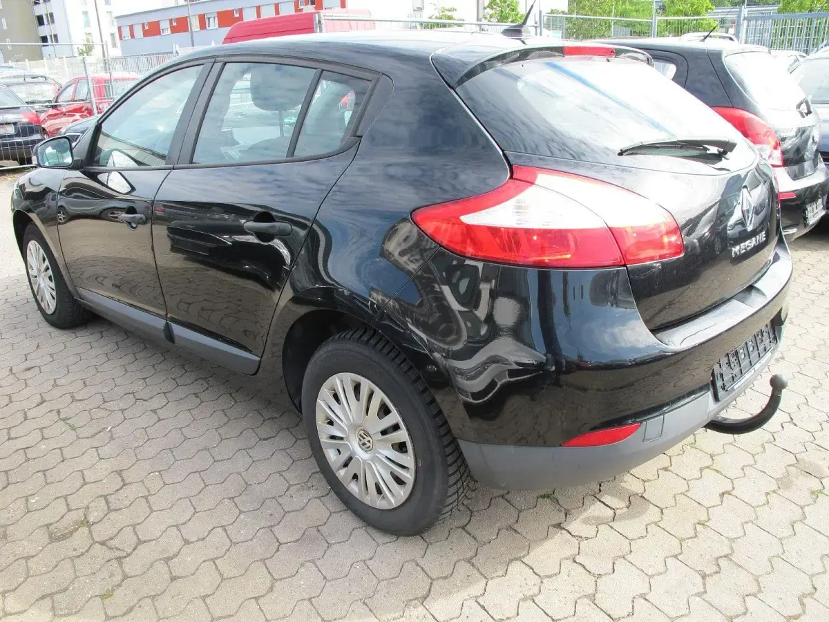 Gebraucht Renault Mégane III 101 PS (74 kW) 2012 Schwarz Limousine