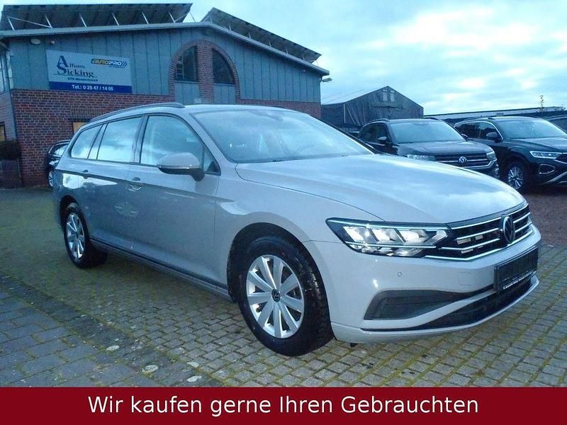 Gebraucht VW Passat Conceptline 150 PS (110 kW) 2024 Grau Kombi