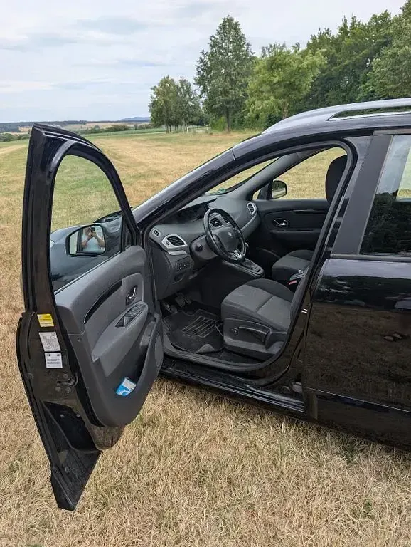 Gebraucht Renault Grand Scénic III Initiale Paris 110 PS (80 kW) 2015 Schwarz Van / Kleinbus