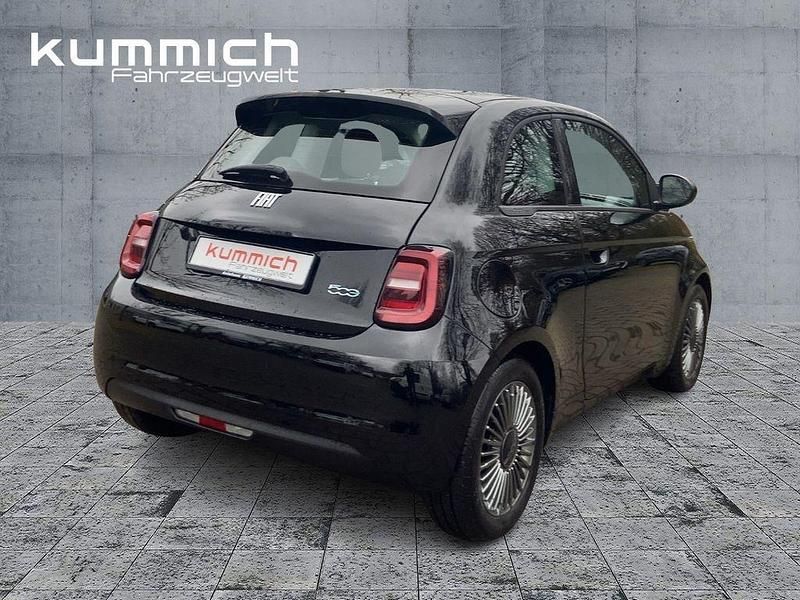 Gebraucht Fiat 500e 86 kW (118 PS) 2022 Schwarz Limousine