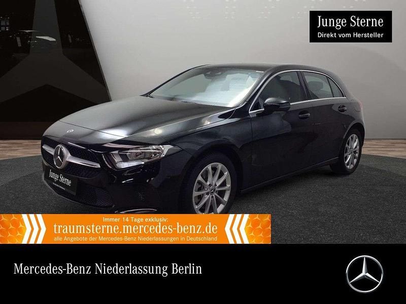 Nachtschwarz Gebraucht 2021 Mercedes A250 Progressive Limousine | 22.490 € (Guter Preis) - Bild 1/2