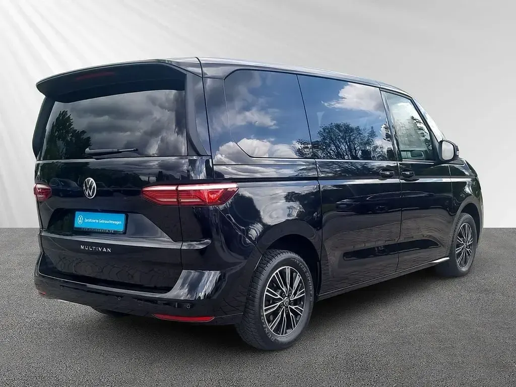 Gebraucht VW Multivan Basis 136 PS (100 kW) 2021 Schwarz Van / Kleinbus