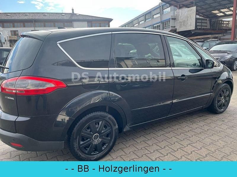 Gebraucht Ford S-MAX Titanium 140 PS (102 kW) 2012 Schwarz Van / Kleinbus