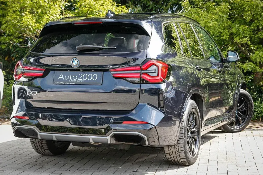 Gebraucht BMW iX3 M Sport 210 kW (286 PS) 2023 Schwarz SUV