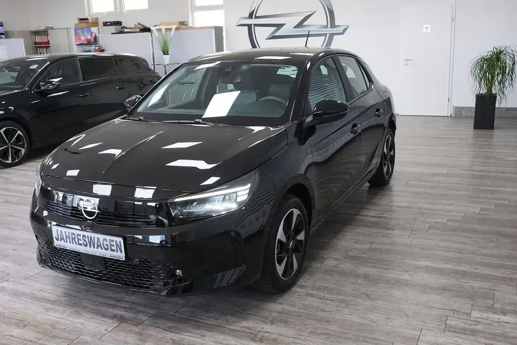 Usata Opel Corsa-e Edition 100 kW (136 CV) 2025 Nero Utilitaria
