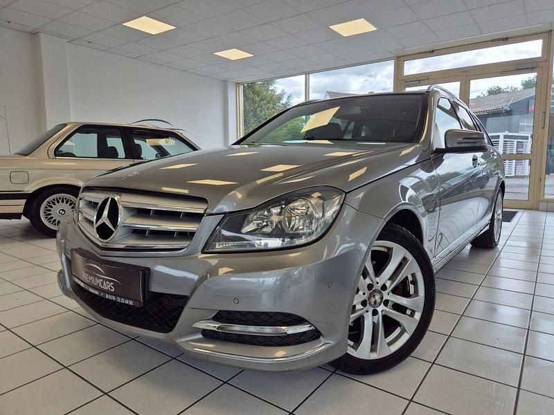 Silber Gebraucht 2012 Mercedes C200 Avantgarde Kombi | 13.800 € (Teuer) - Bild 1/4