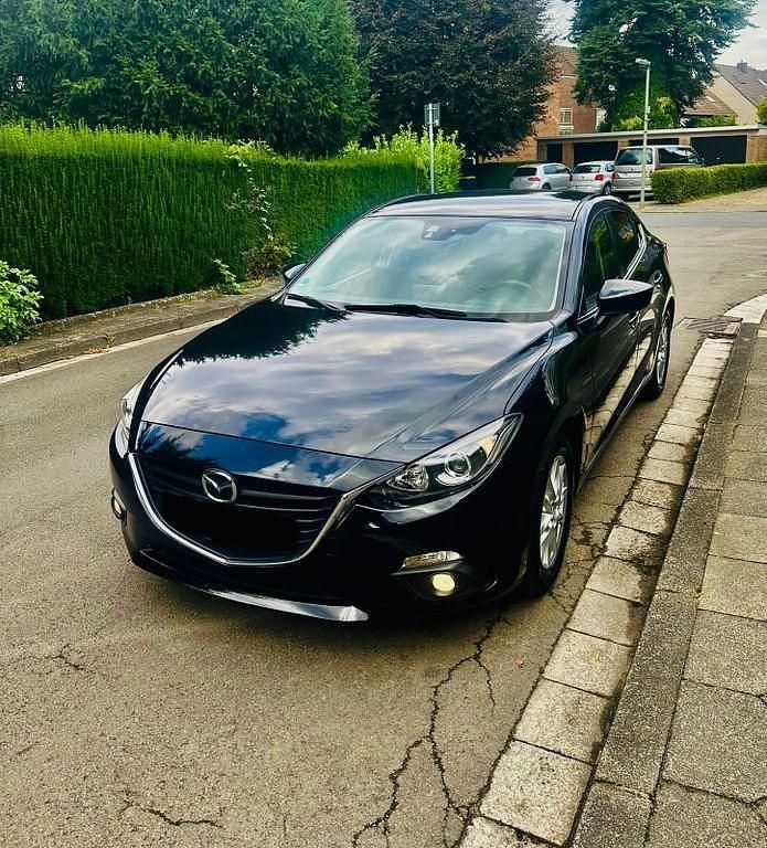 Schwarz Gebraucht 2014 Mazda 3 Center-Line Limousine | 8.900 € (Fairer Preis) - Bild 1/4