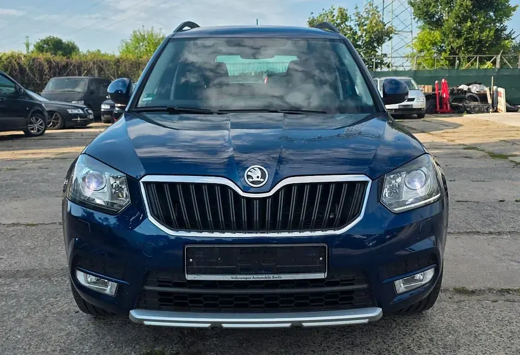 Gebraucht Skoda Yeti Drive 110 PS (80 kW) 2017 Blau SUV