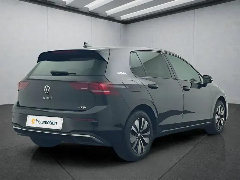 Gebraucht VW Golf VIII 150 PS (110 kW) 2025 Schwarz Kleinwagen