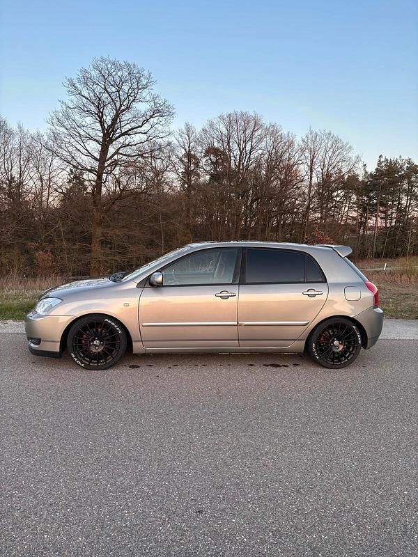 Gebraucht Toyota Corolla 192 PS (141 kW) 2003 Beige Kleinwagen