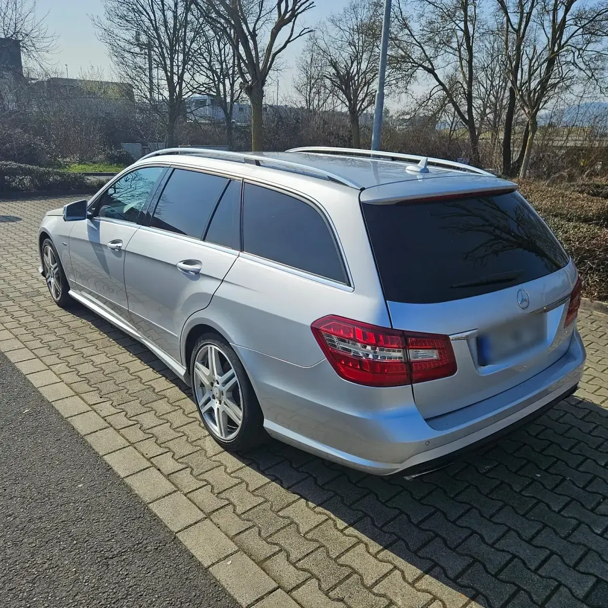 Gebraucht Mercedes E350 Avantgarde 231 PS (169 kW) 2011 Silber Kombi