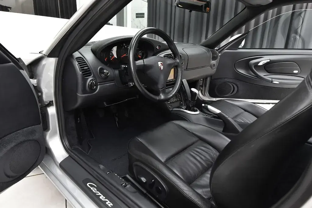 Gebraucht Porsche 911 Carrera 300 PS (220 kW) 2001 Silber Coupé