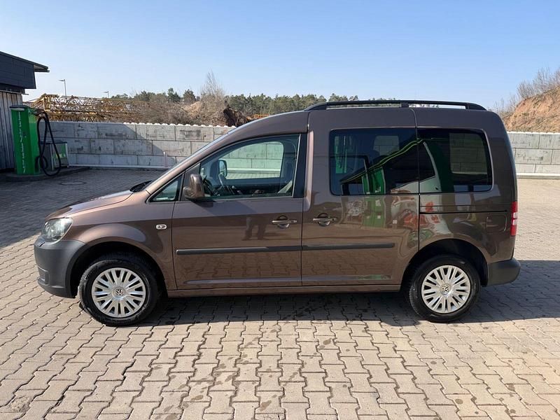 Gebraucht VW Caddy Trendline 75 PS (55 kW) 2014 Braun Van / Kleinbus