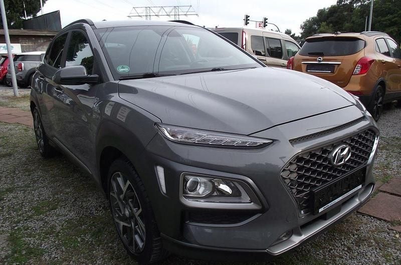 Grau Gebraucht 2020 Hyundai Kona Style SUV | 15.850 € (Guter Preis) - Bild 1/4