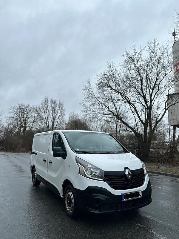 Gebraucht Renault Trafic 125 PS (91 kW) 2019 Weiß Van / Kleinbus