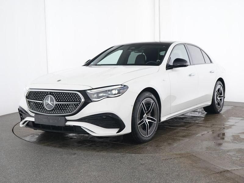Gebraucht Mercedes E300 AMG 313 PS (230 kW) 2025 Weiß Limousine
