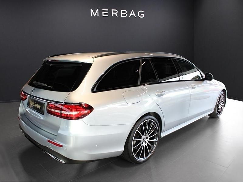 Gebraucht Mercedes E400 AMG 330 PS (242 kW) 2022 Silber Limousine