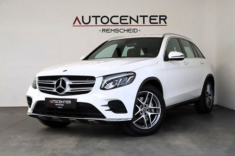 Polarweiss Gebraucht 2018 Mercedes GLC220 AMG SUV | 29.450 € (Guter Preis) - Bild 1/4